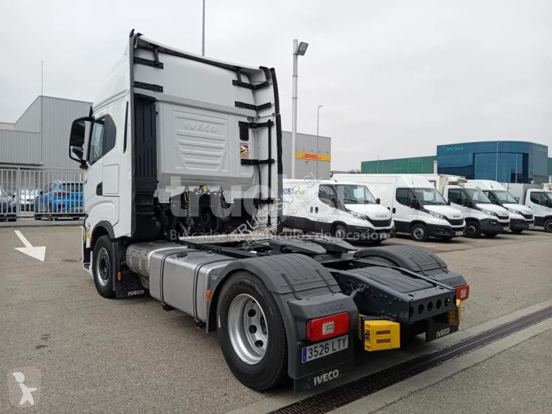 جرار Iveco S-WAY AS440S51T/P