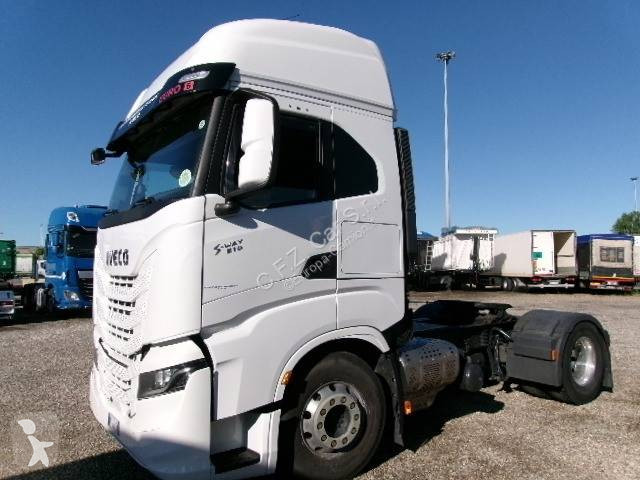 Traktor Iveco