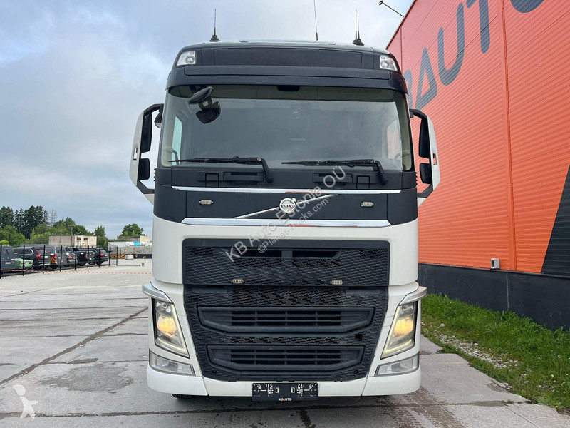 Tahač Volvo 500 6x2 GLOBE XL