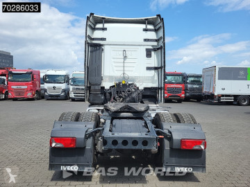 Traktor Iveco