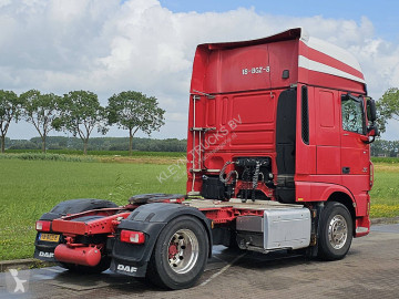 Cabeza tractora DAF