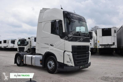 Cabeza tractora Volvo