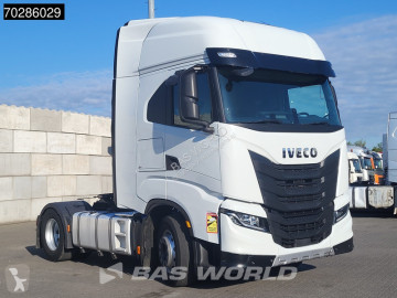 Traktor Iveco