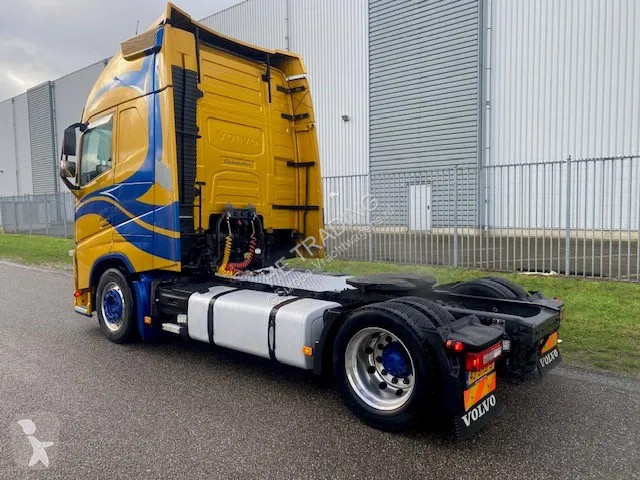 Traktor Volvo 13460 trekker, met XL cabine,...