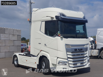 Traktor DAF XG + 530 4X2 Retarder 2x Tanks Leather Standklima ACC