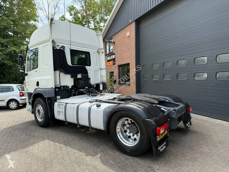 Traktor DAF 440 4X2 Space Cab Side skirts ACC...