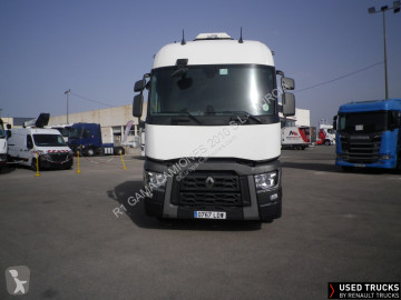 Tracteur produits dangereux / adr Renault