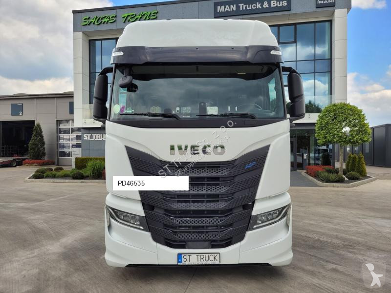 Traktor Iveco