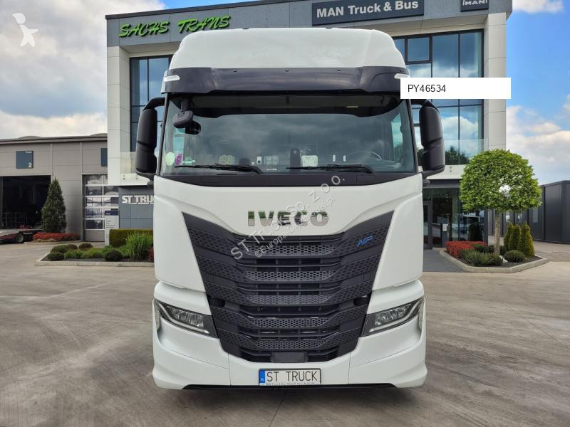 Влекач Iveco 460 LNG/20 STK/RETARDER/GAS IN DER...