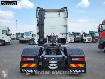 Cabeza tractora Volvo