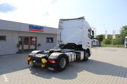 Cabeza tractora DAF