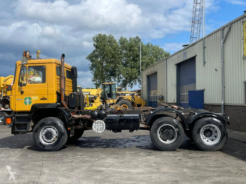 Traktor MAN Heavy Duty Tractor 4x4 +2 Manual...