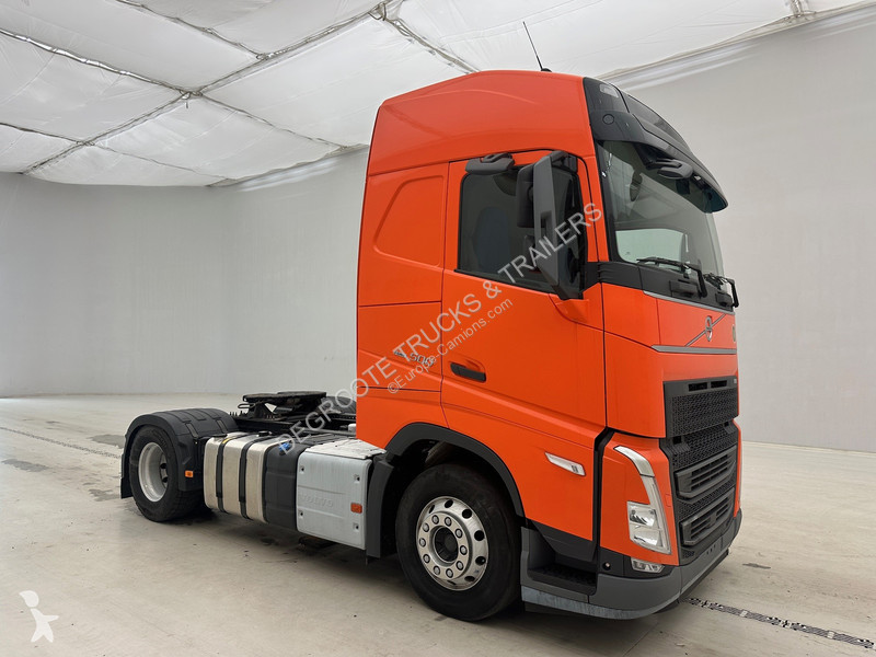 Traktor Volvo 500 Globetrotter
