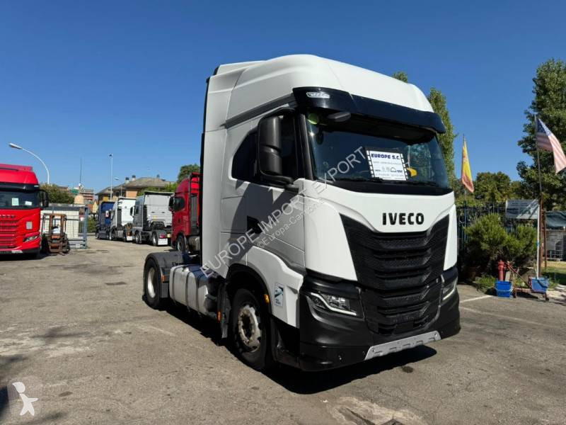 Traktor Iveco