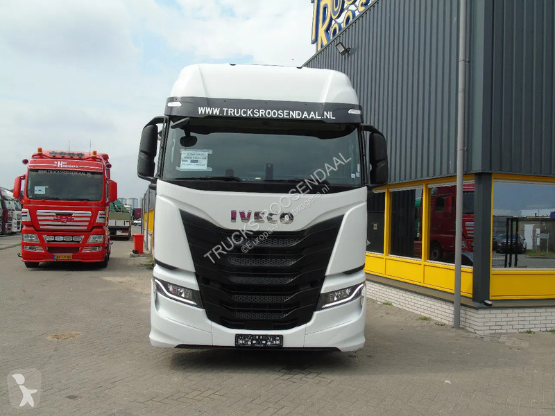 Traktor Iveco 490 + RETARDER + 93.000KM