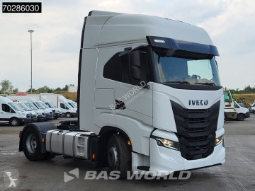Traktor Iveco