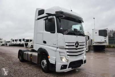 Traktor Mercedes