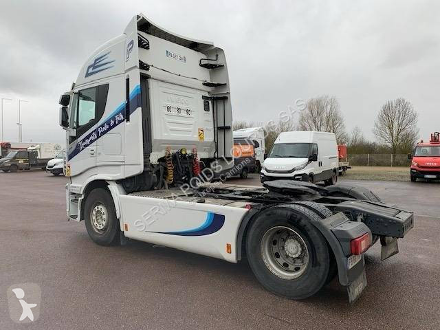 Traktor Iveco