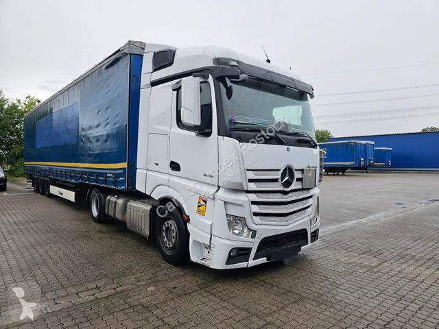 Traktor Mercedes 1843 LL mit Hubsattelkupplung...