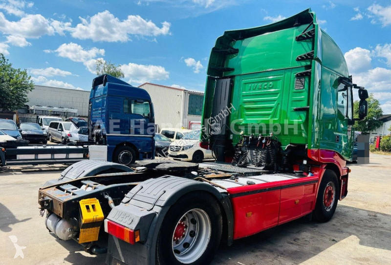 Tractor Iveco 560