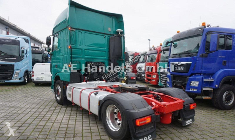 Traktor DAF XF 530