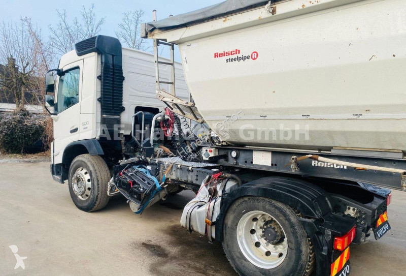 جرار Volvo FMX 500