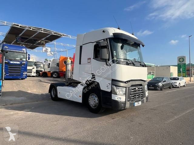 Tractor Renault