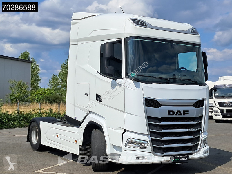 Traktor DAF 530  4X2 Retarder 2xTanks ACC LED...
