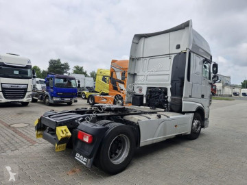 Cabeza tractora DAF