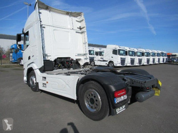 Cabeza tractora DAF
