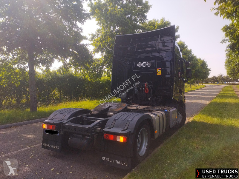 Tractor Renault