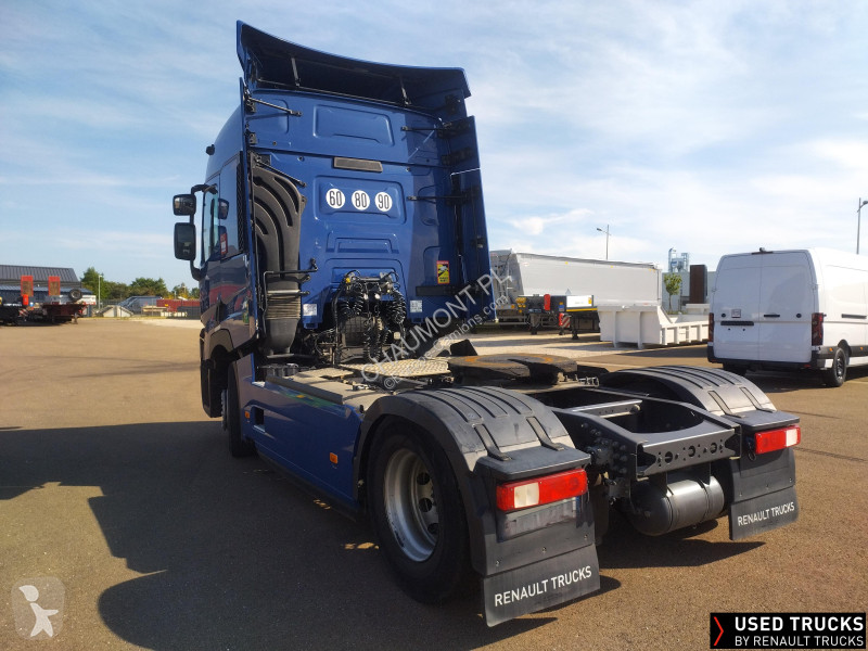 Tractor Renault