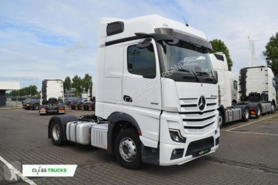 Cabeza tractora Mercedes