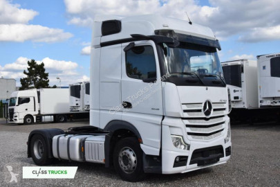 Cabeza tractora Mercedes