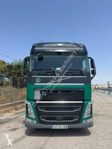 Cabeza tractora Volvo