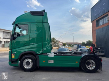 Cabeza tractora Volvo