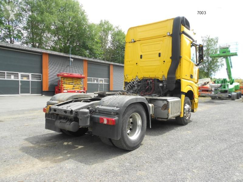 Traktor Mercedes 1845