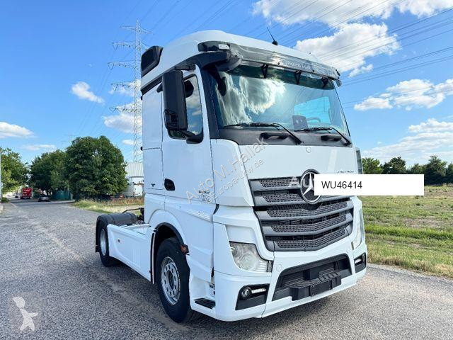 Traktor Mercedes 1853 LS