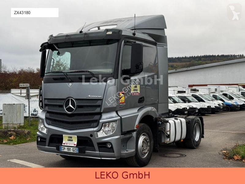 Traktor Mercedes 1842