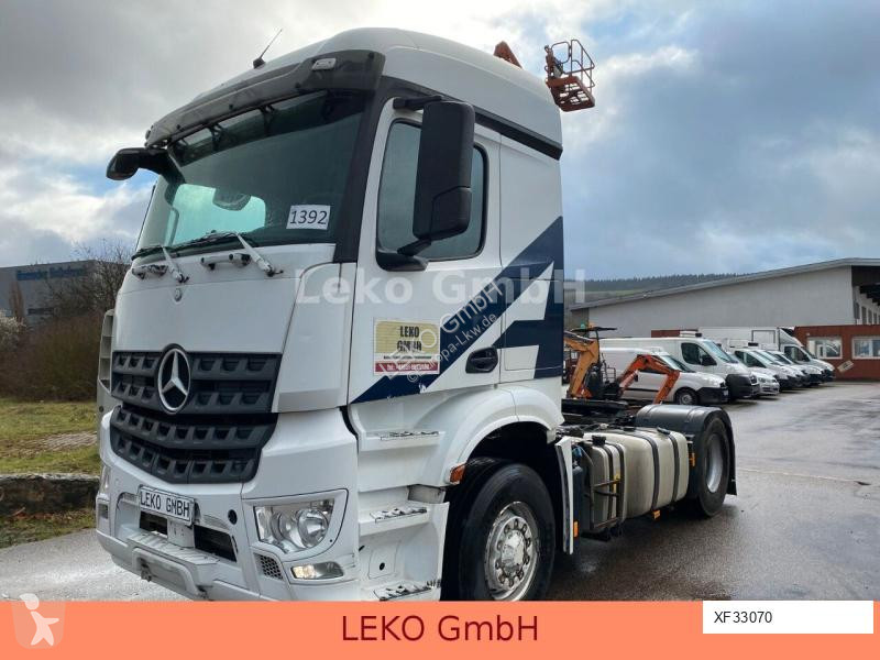 Traktor Mercedes 4x4 Euro 6 Kipphydraulik
