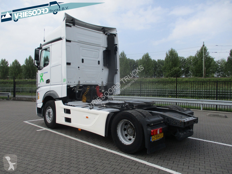 Tracteur Mercedes ACTROS 1845