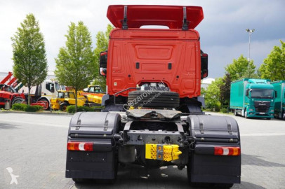 Traktor Mercedes