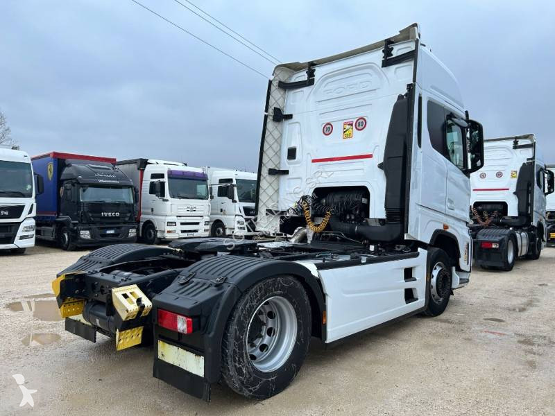 Traktor Ford