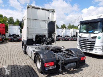 Cabeza tractora DAF