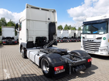 Cabeza tractora DAF