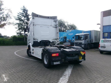 Cabeza tractora DAF