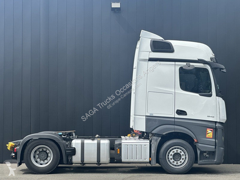 Tractor Mercedes 1845 LS BigSpace