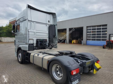 Cabeza tractora DAF