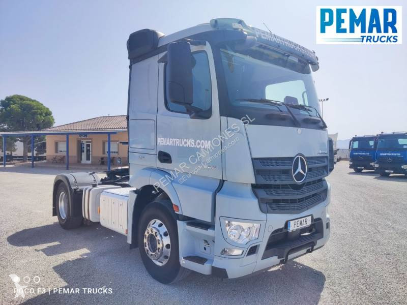 Traktor Mercedes