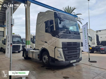 Cabeza tractora Volvo